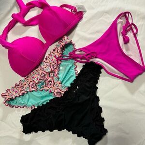 Bundle- Swim seperates, 4 pieces. 3 bottoms and 1 top like new size medium #183